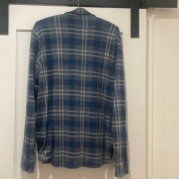 FAHERTY Blue and white Plaid Casual Shirt, Size XL - Picture 2 of 7